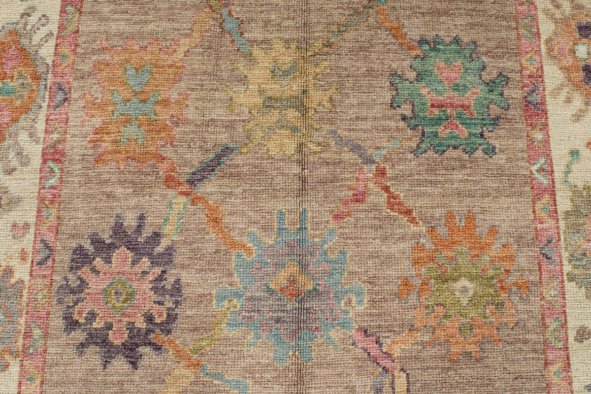 5x7 Gray and Ivory Turkish Oushak Rug