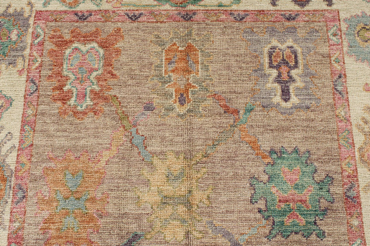 5x7 Gray and Ivory Turkish Oushak Rug
