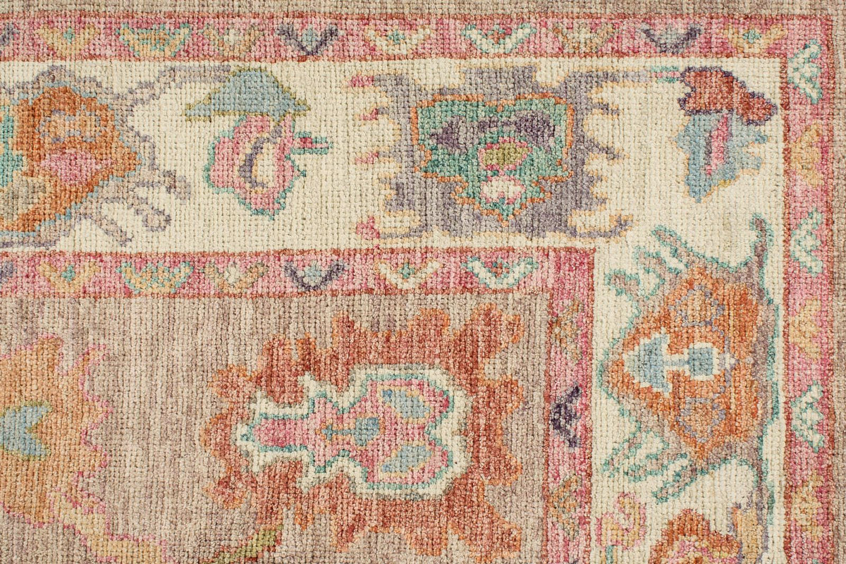 5x7 Gray and Ivory Turkish Oushak Rug