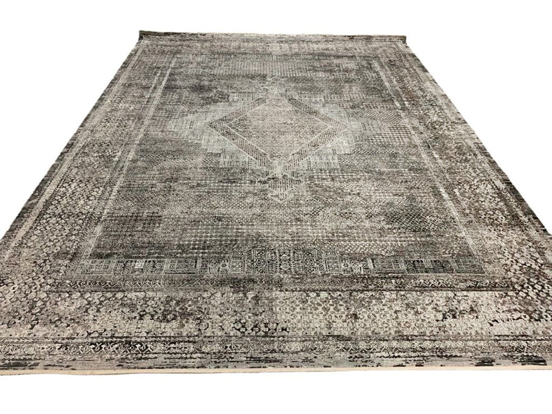 7x10 Gray and White Turkish Antep Rug