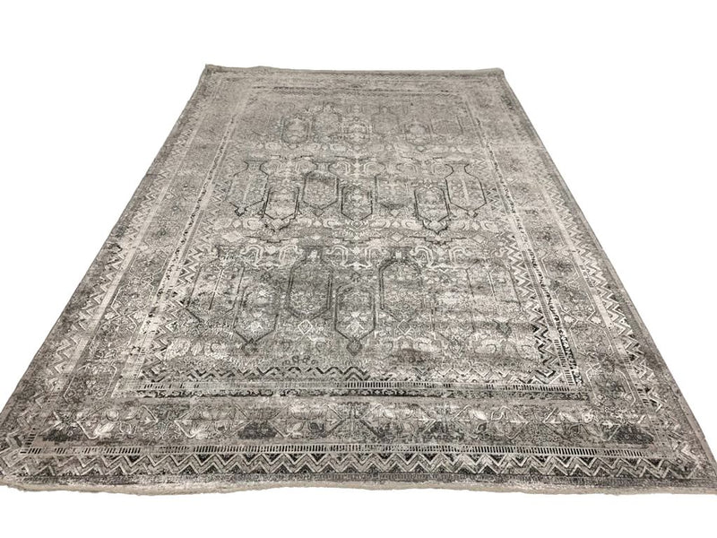 7x10 Gray and White Turkish Antep Rug