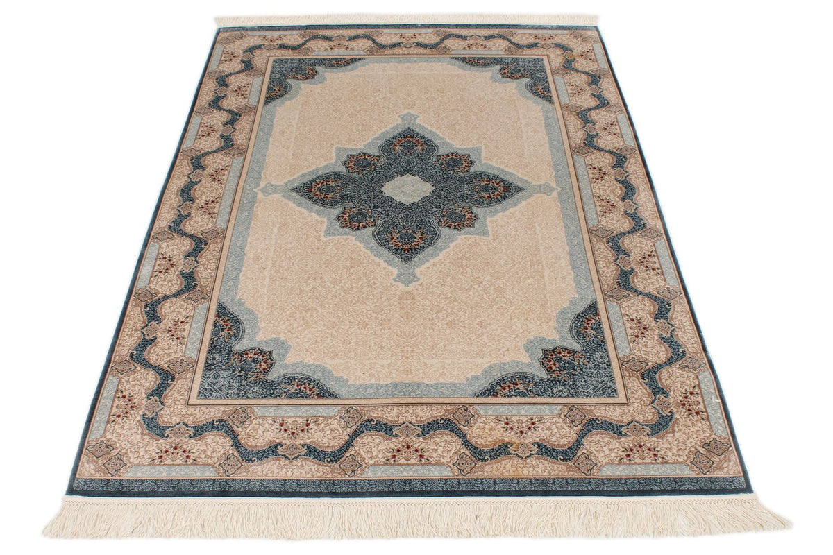 4x6 Ivory and Blue Turkish Antep Rug