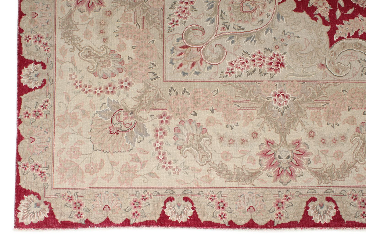 8x10 Burgundy and Ivory Turkish Traditional Rug