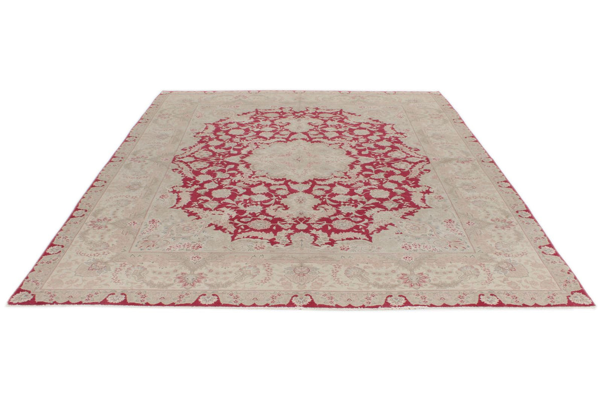 8x10 Burgundy and Ivory Turkish Traditional Rug