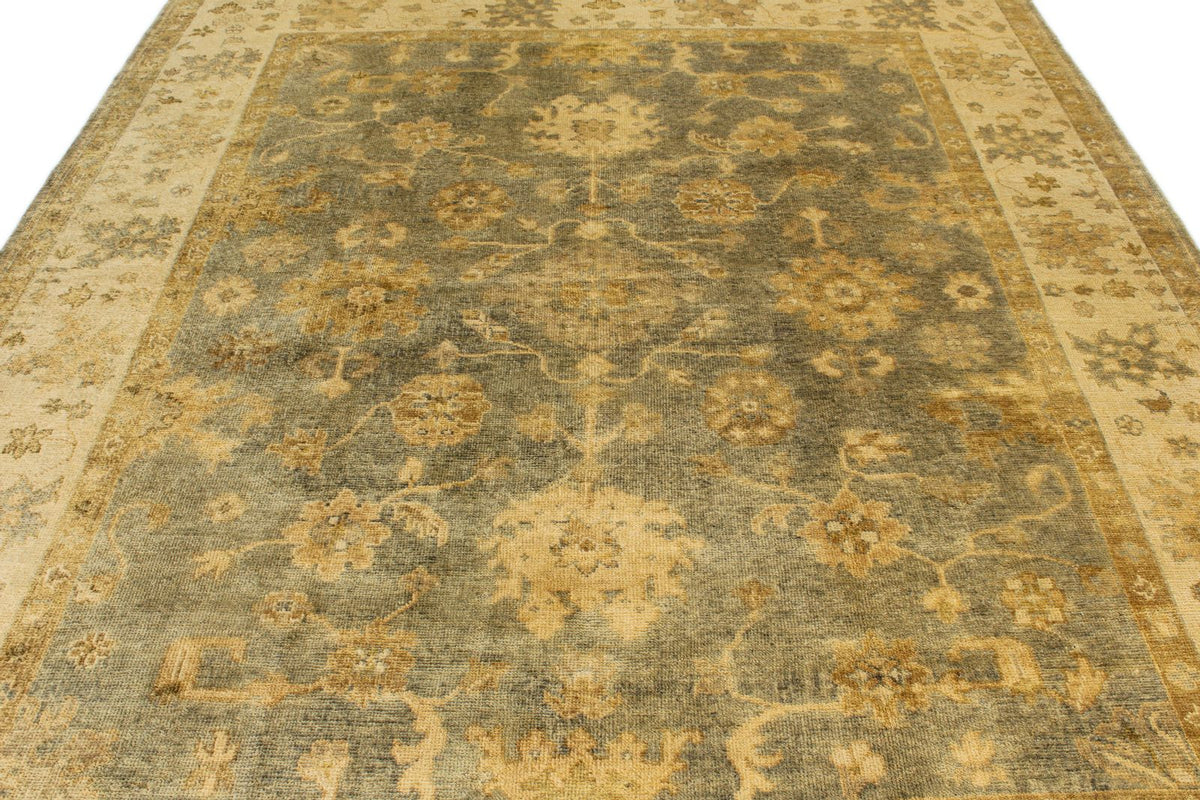 8x10 Gray and Ivory Turkish Oushak Rug