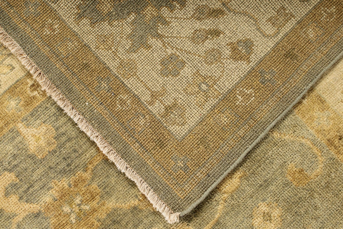 8x10 Gray and Ivory Turkish Oushak Rug