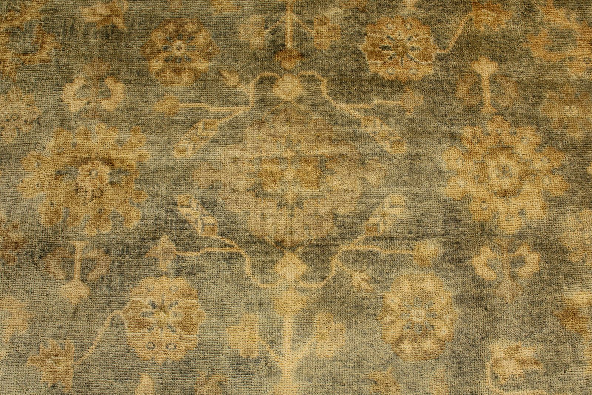 8x10 Gray and Ivory Turkish Oushak Rug