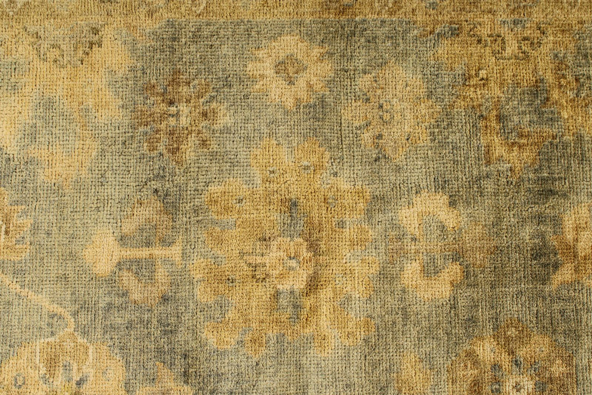 8x10 Gray and Ivory Turkish Oushak Rug