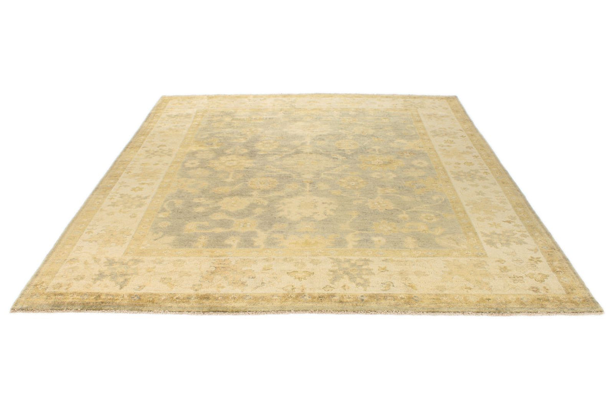 8x10 Gray and Ivory Turkish Oushak Rug