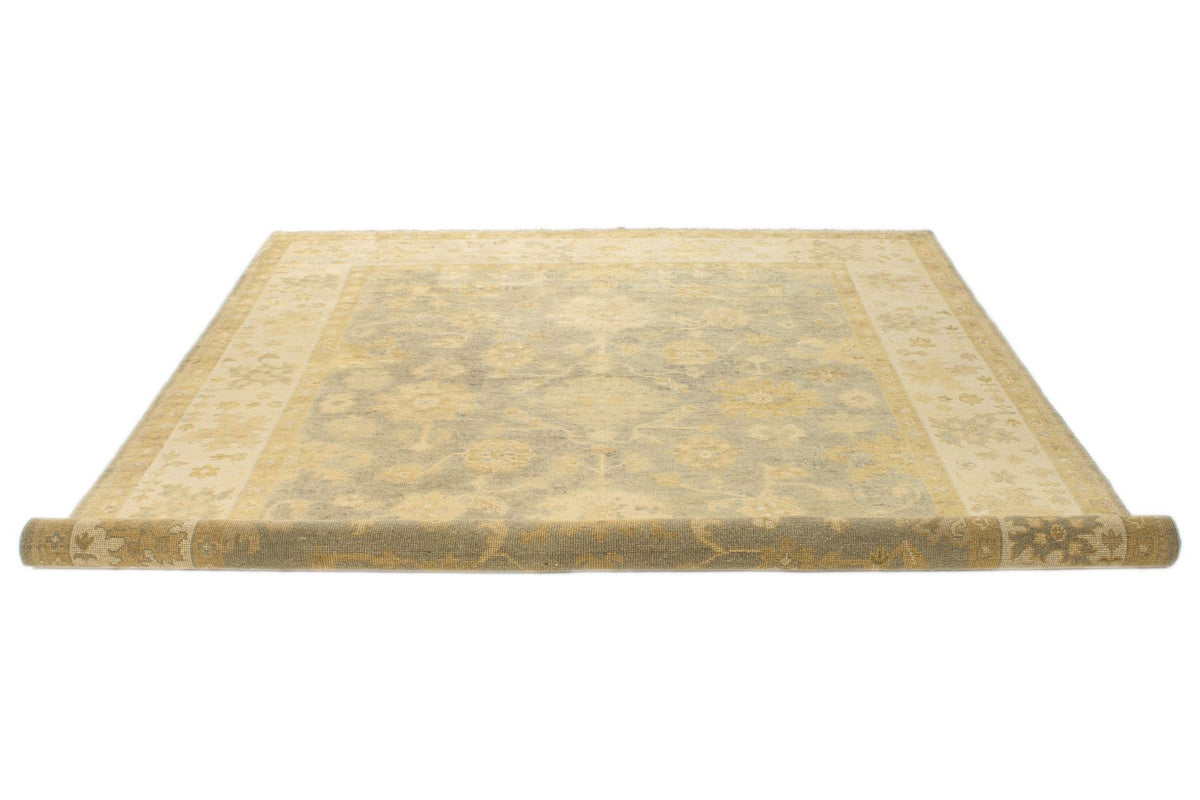 8x10 Gray and Ivory Turkish Oushak Rug