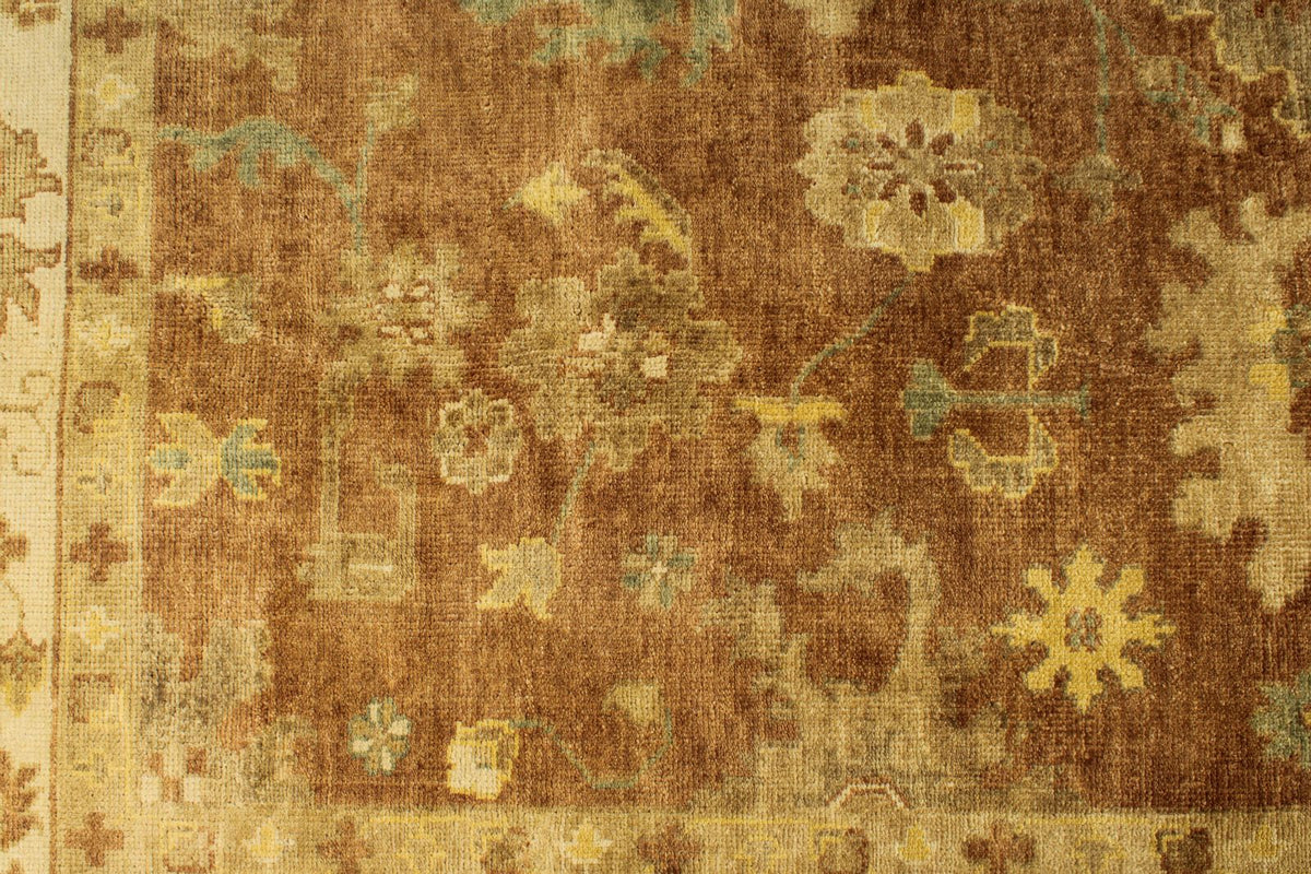 8x10 Brown and Ivory Turkish Oushak Rug