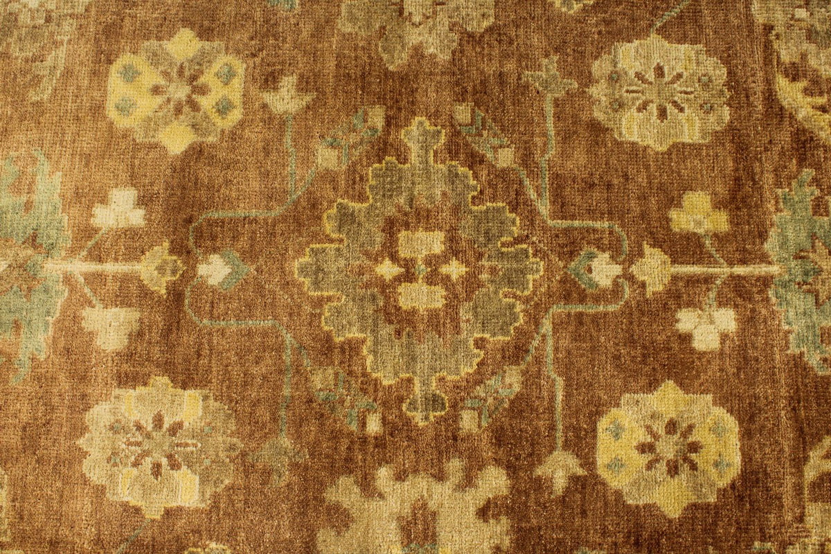 8x10 Brown and Ivory Turkish Oushak Rug