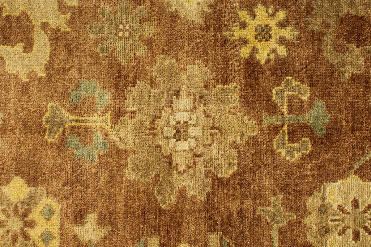 8x10 Brown and Ivory Turkish Oushak Rug