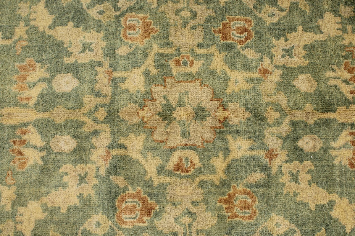 6x9 Green and Ivory Turkish Oushak Rug