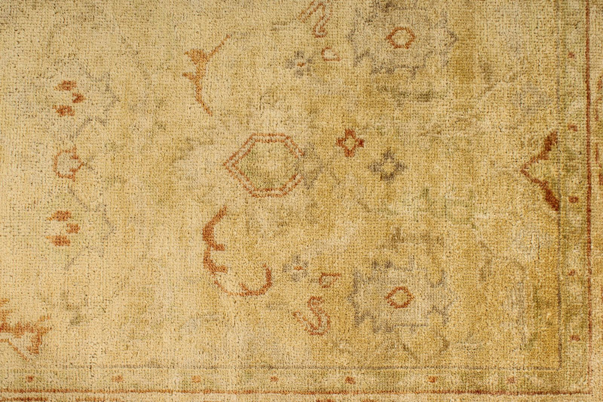6x9 Beige and Ivory Turkish Oushak Rug