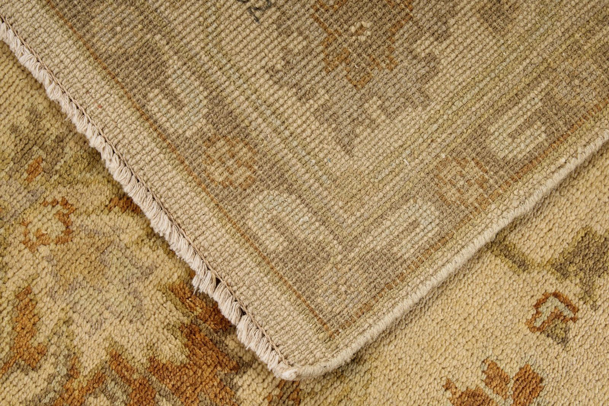 6x9 Ivory and Beige Turkish Oushak Rug