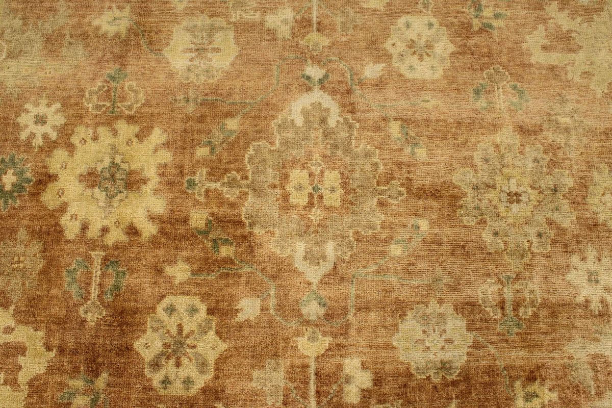 8x10 Brown and Ivory Turkish Oushak Rug