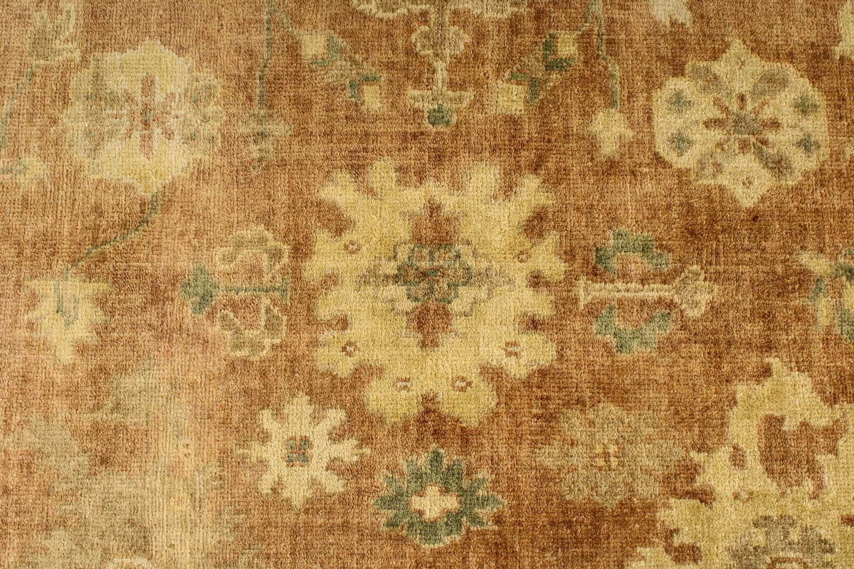 8x10 Brown and Ivory Turkish Oushak Rug