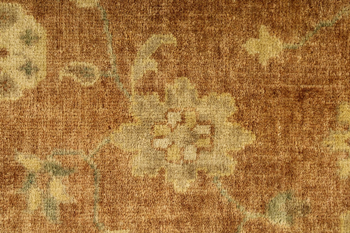 8x10 Brown and Ivory Turkish Oushak Rug