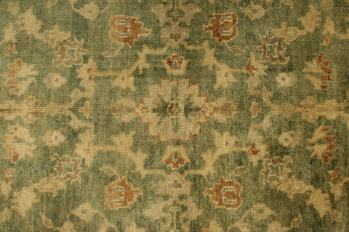6x9 Green and Ivory Turkish Oushak Rug