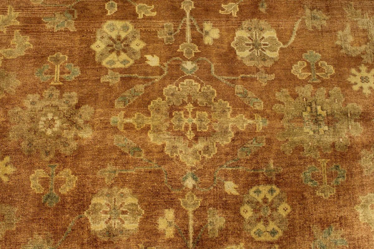 8x10 Brown and Ivory Turkish Oushak Rug