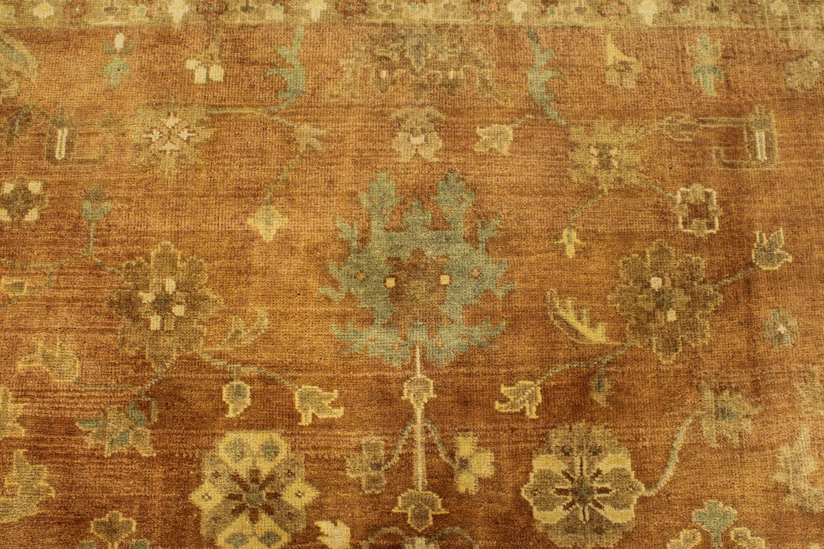 8x10 Brown and Ivory Turkish Oushak Rug