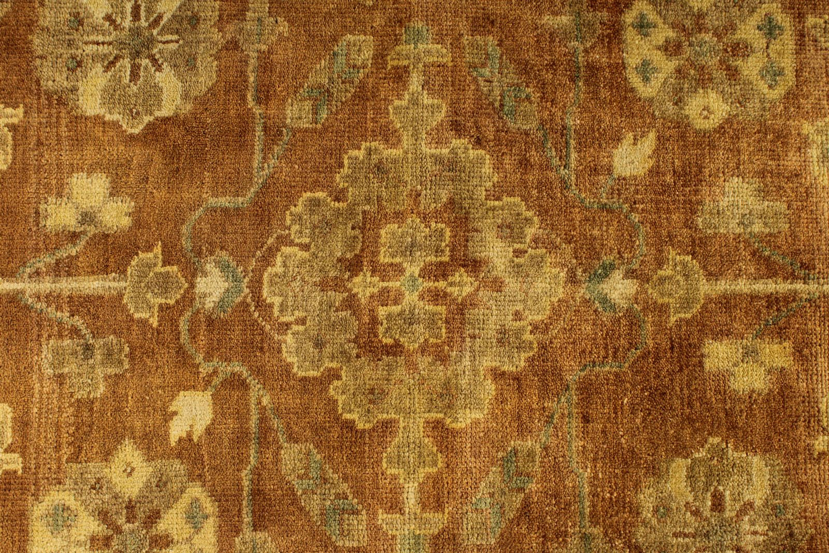 8x10 Brown and Ivory Turkish Oushak Rug