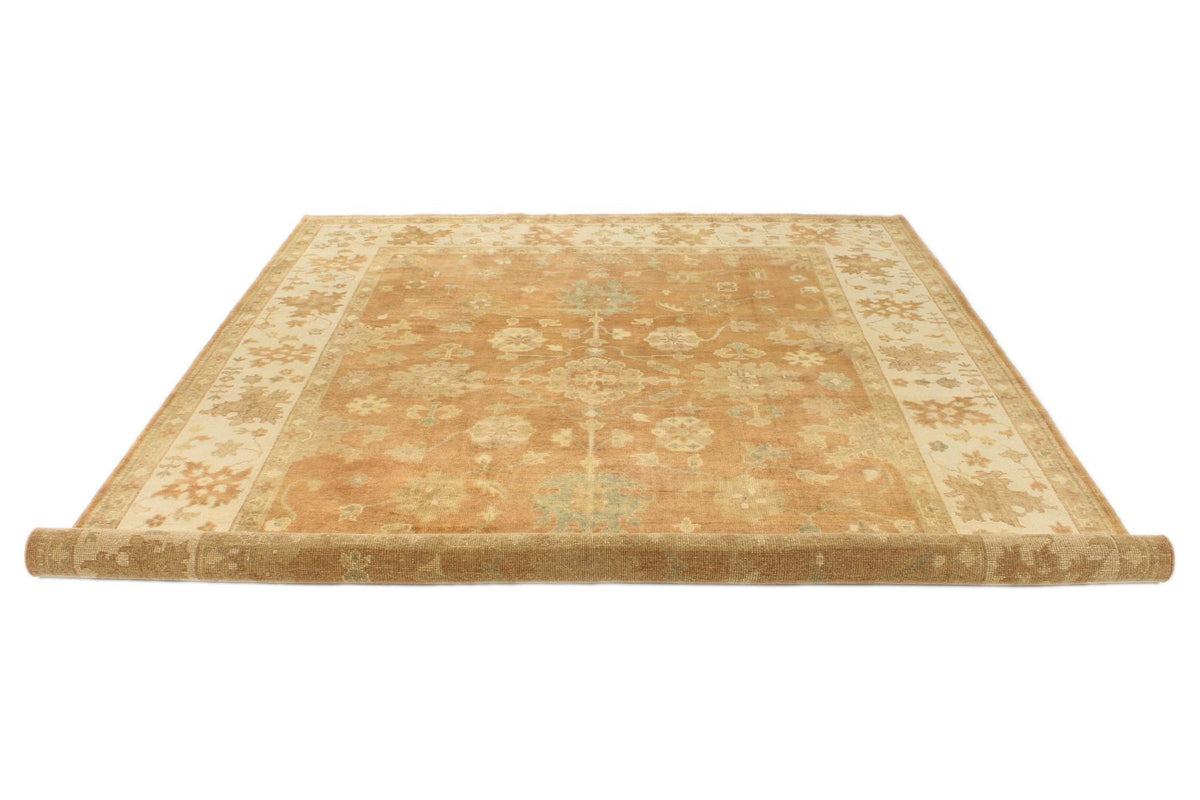 8x10 Brown and Ivory Turkish Oushak Rug