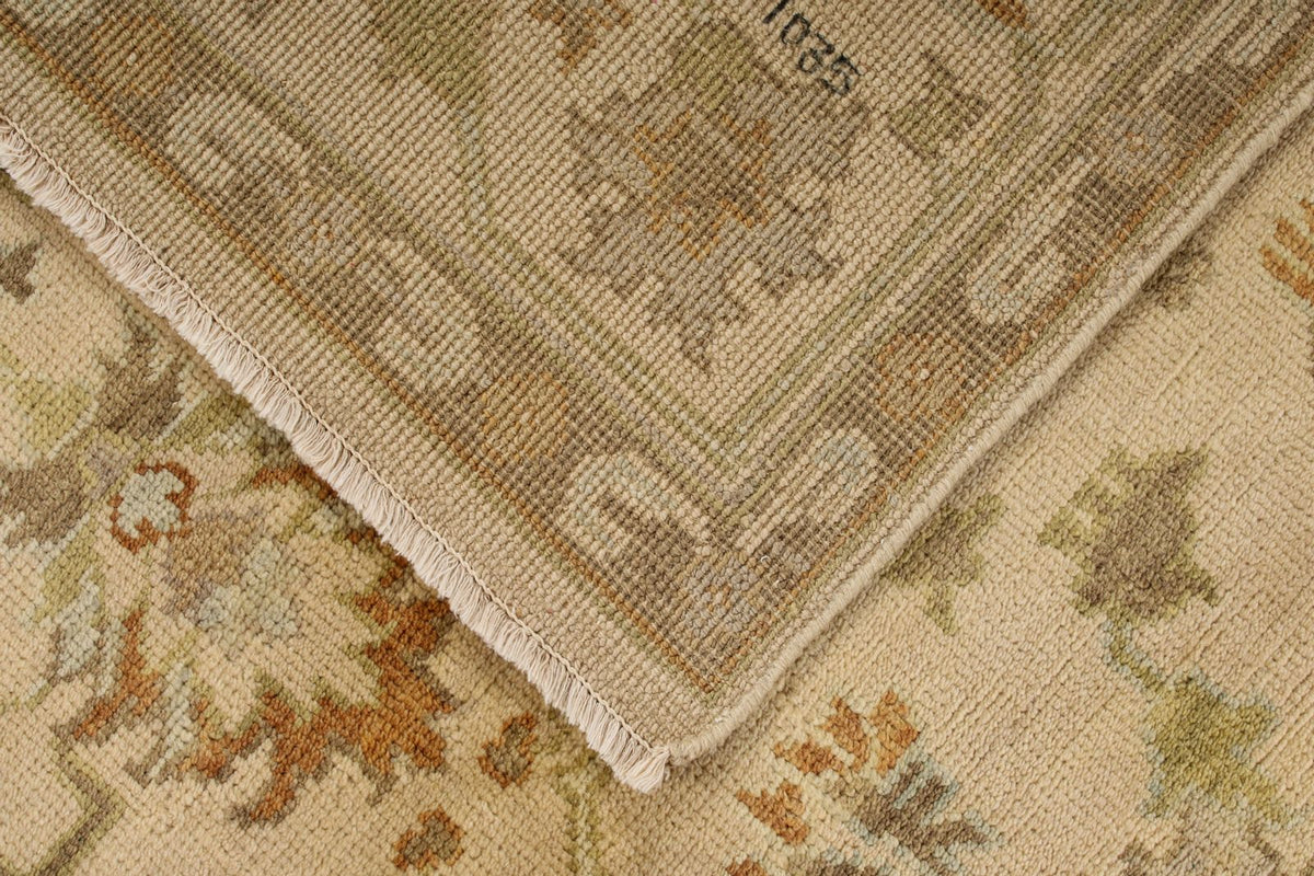 6x9 Ivory and Beige Turkish Oushak Rug