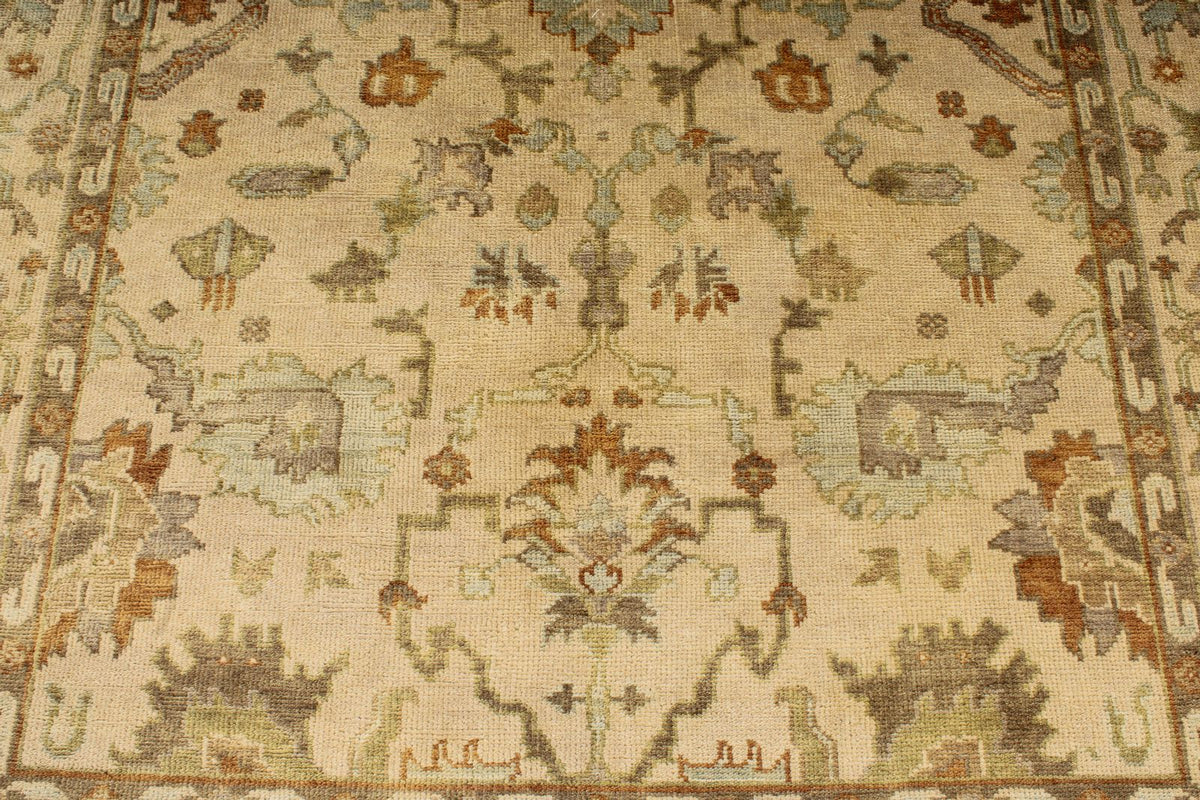 6x9 Ivory and Beige Turkish Oushak Rug