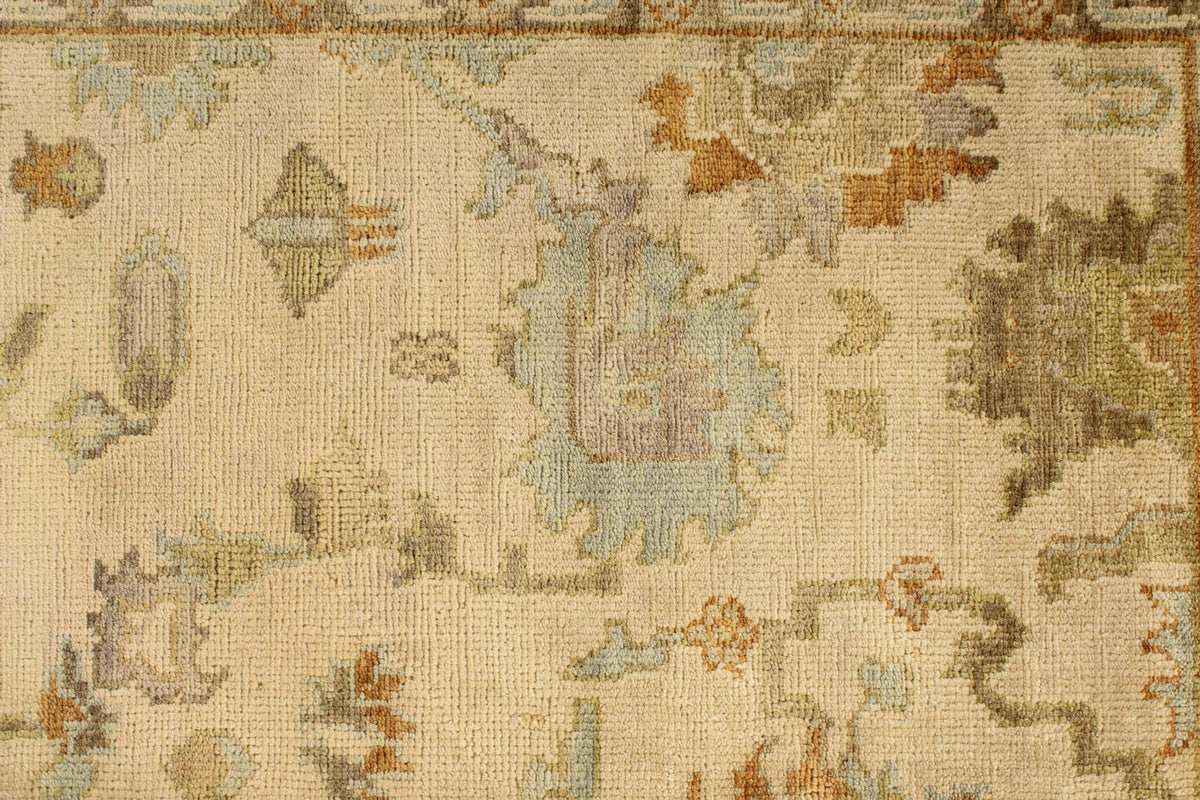 6x9 Ivory and Beige Turkish Oushak Rug