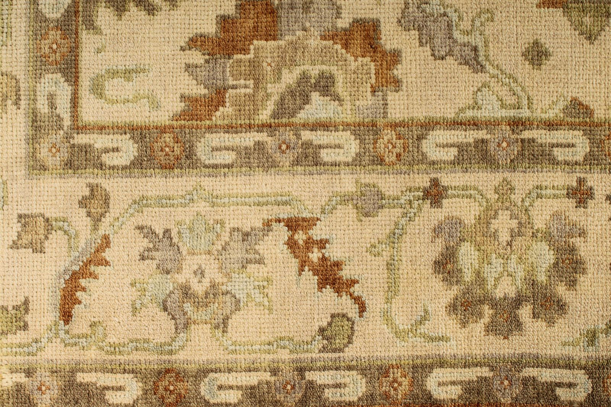 6x9 Ivory and Beige Turkish Oushak Rug