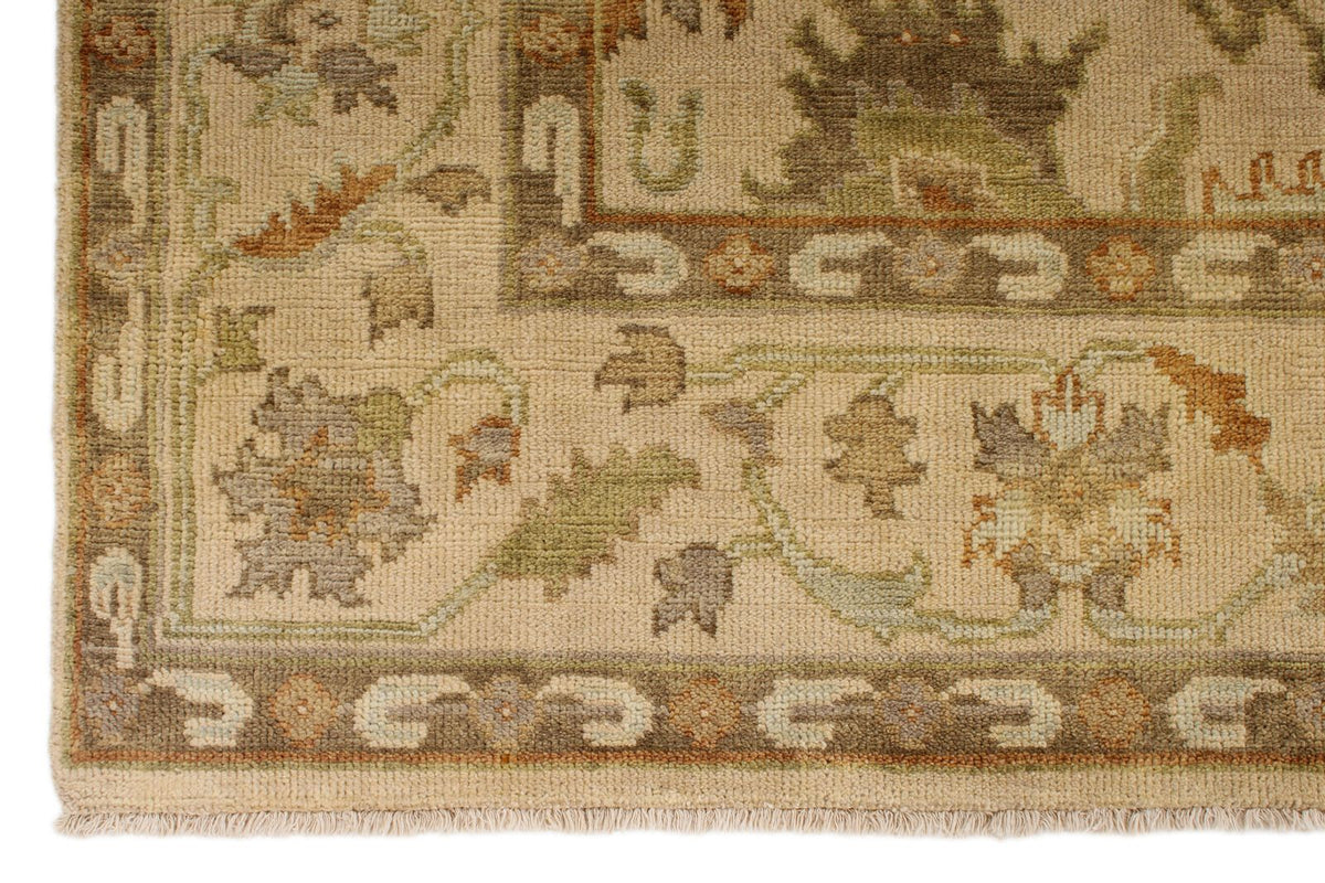 6x9 Ivory and Beige Turkish Oushak Rug