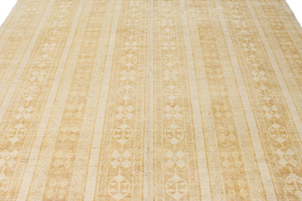 8x10 Light Brown and Beige Modern Contemporary Rug