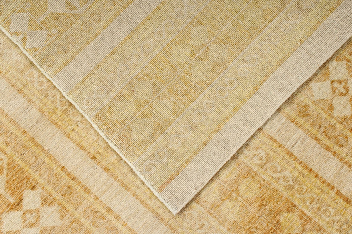 8x10 Light Brown and Beige Modern Contemporary Rug