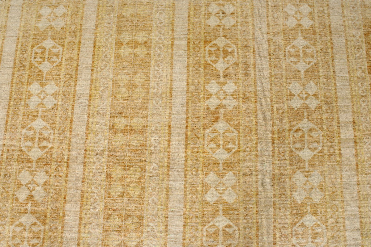 8x10 Light Brown and Beige Modern Contemporary Rug