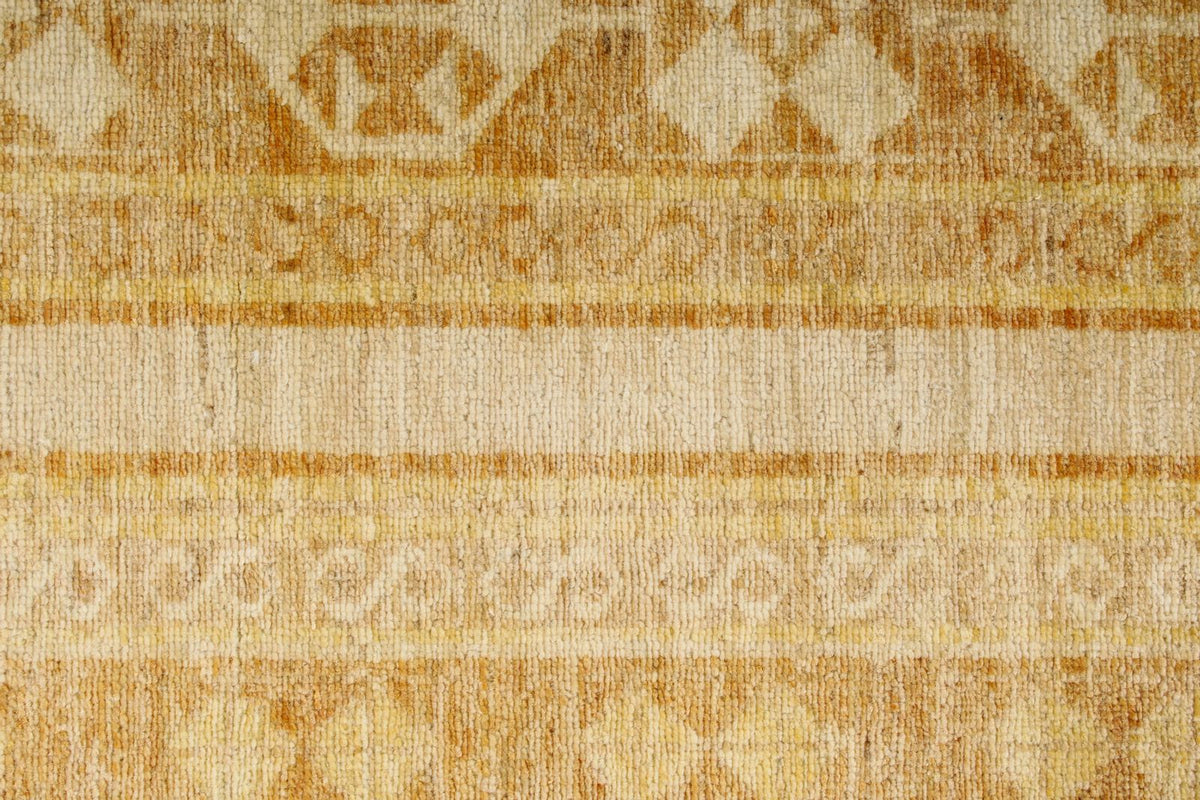8x10 Light Brown and Beige Modern Contemporary Rug