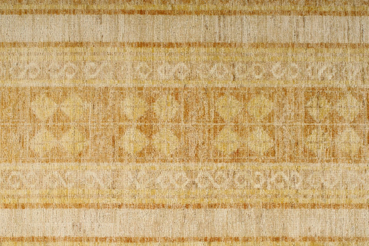 8x10 Light Brown and Beige Modern Contemporary Rug