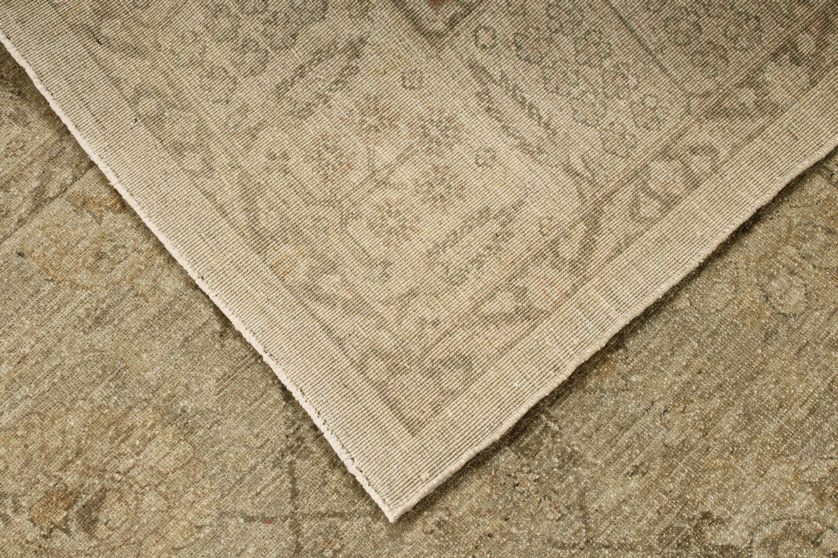 8x10 Brown and Ivory Turkish Oushak Rug