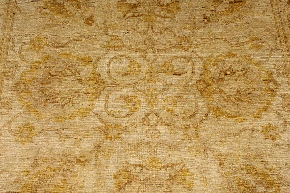 6x9 Ivory and Gold Turkish Oushak Rug