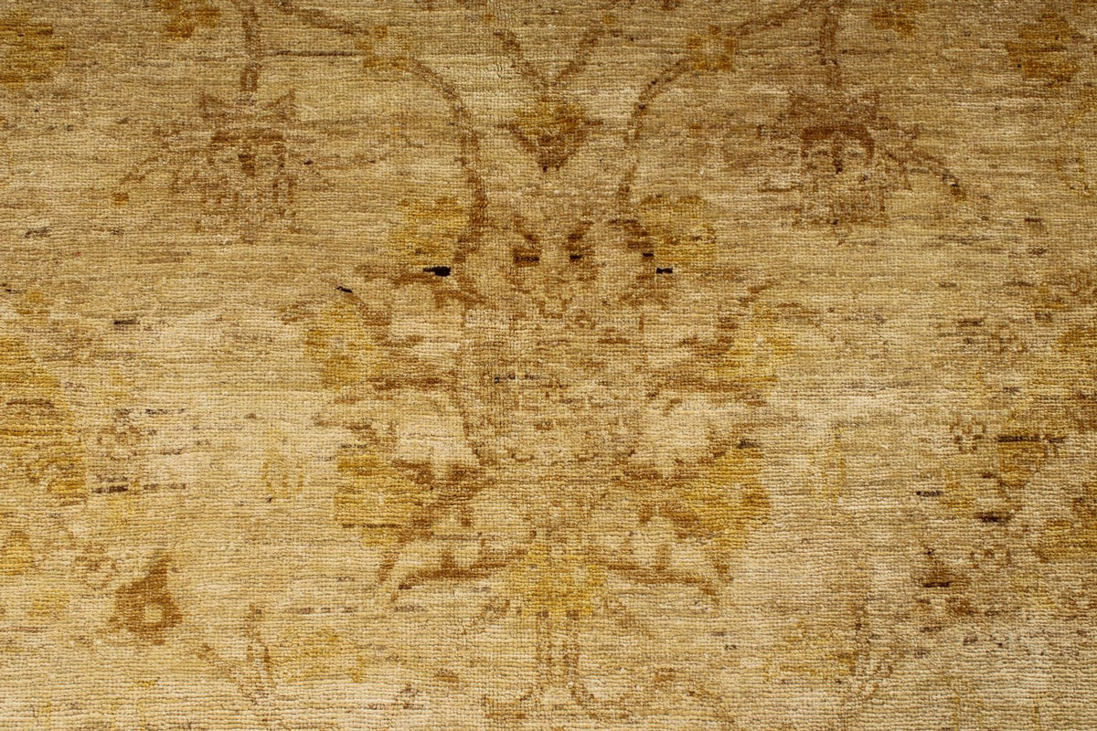 6x9 Ivory and Gold Turkish Oushak Rug