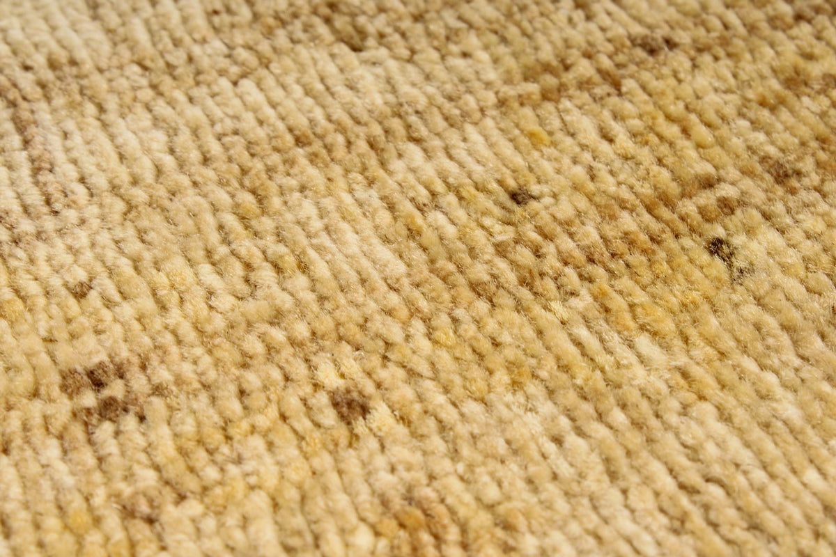6x9 Ivory and Gold Turkish Oushak Rug