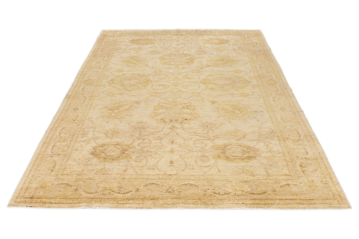 6x9 Ivory and Gold Turkish Oushak Rug