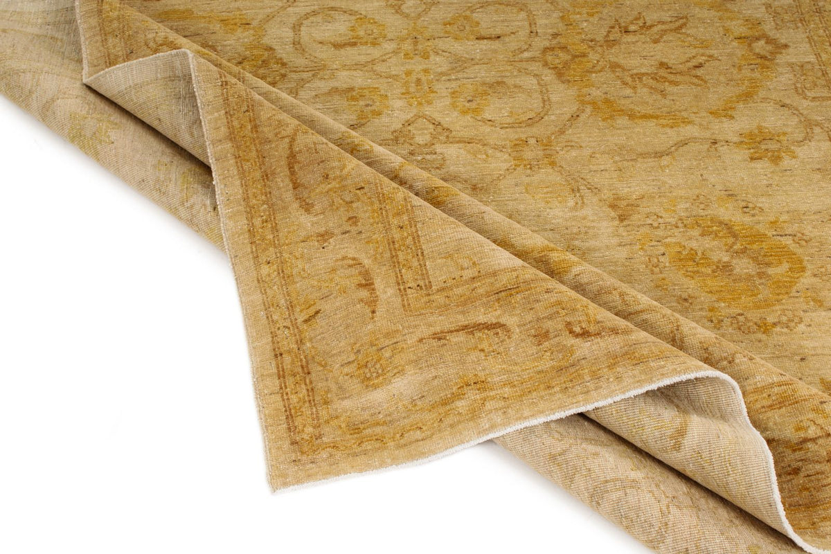 6x9 Ivory and Gold Turkish Oushak Rug