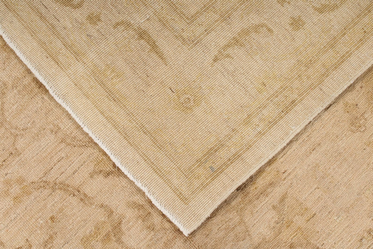 6x10 Ivory and Gold Turkish Oushak Rug