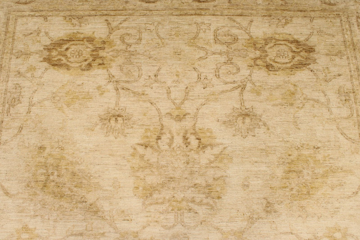 6x8 Ivory and Gold Turkish Oushak Rug