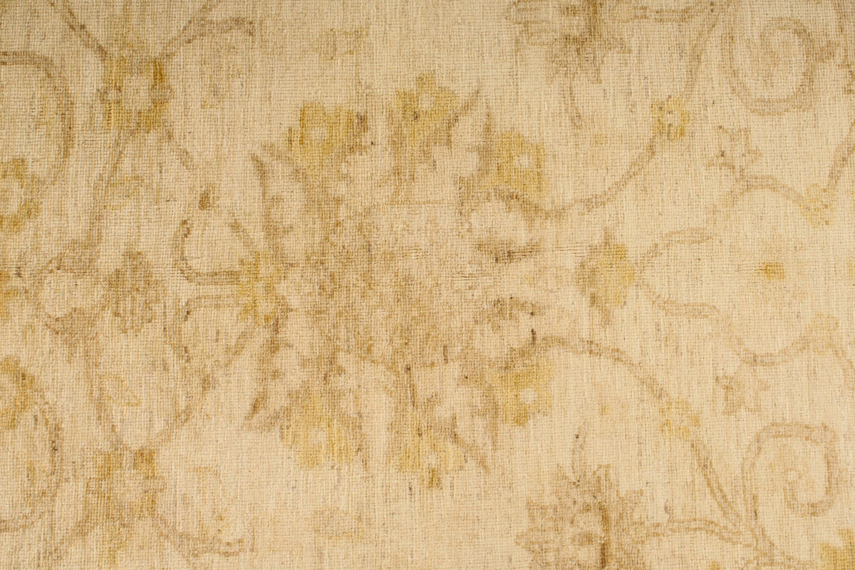 6x8 Ivory and Gold Turkish Oushak Rug