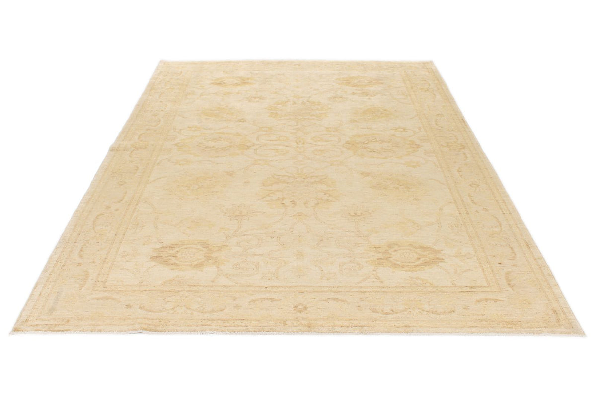 6x8 Ivory and Gold Turkish Oushak Rug