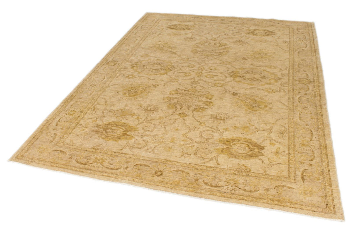 6x8 Ivory and Gold Turkish Oushak Rug