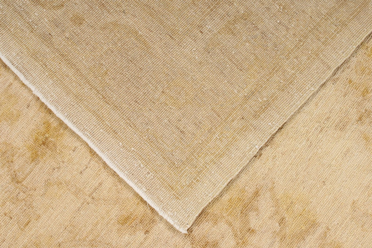 6x9 Ivory and Gold Turkish Oushak Rug